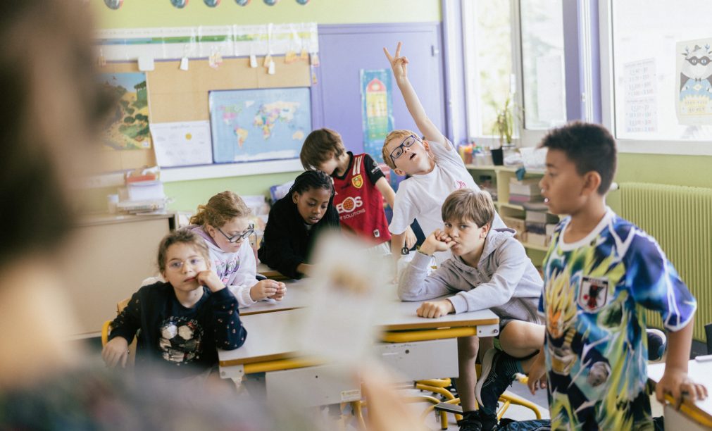 Reportage sur l’atelier « Biodiversité » animé ce jour par Sophie Lebrou (EcoCO2) pour le programme Ecopousse par ACTEE au sein des classes de l’école Jehan de Meung à Meung-sur-Loire.