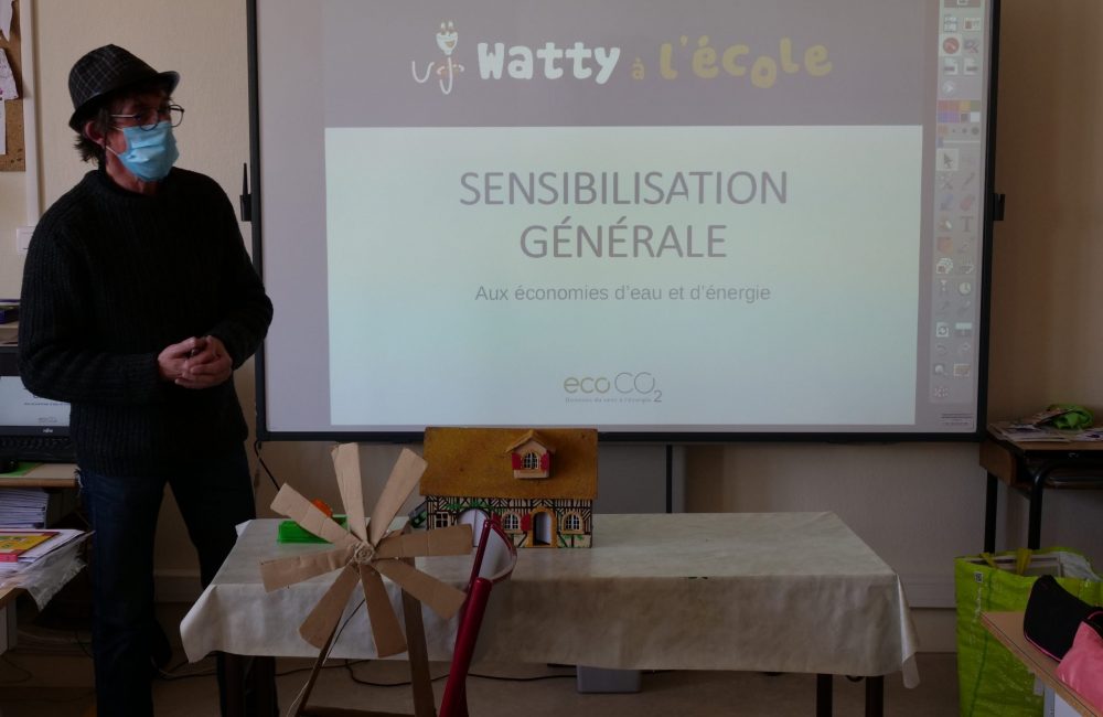 séance de sensibilisation générale à l'école J. Giraudoux Cusset